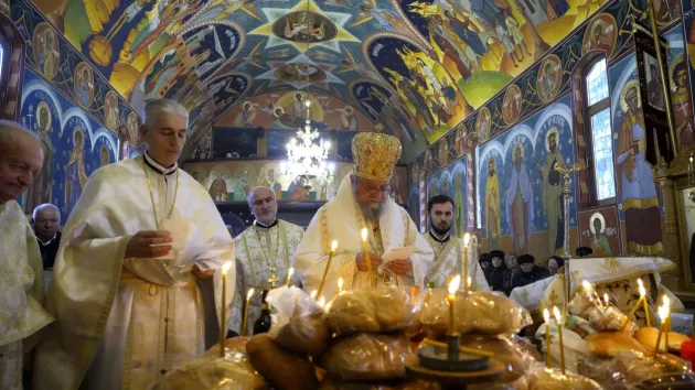 Trei datorii şi trei bucurii