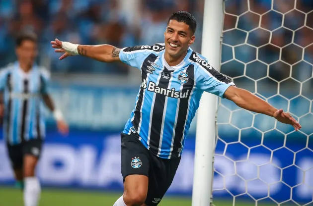 Luis Suarez aproape să redevină coechipier cu Lionel Messi