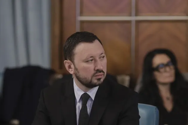 Mesaj de la ministru: Nu are niciun rost să strângeţi PET-uri în balcon