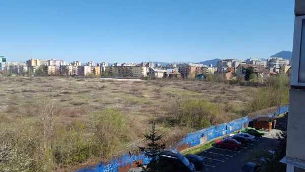 Probleme pe piaţa imobiliară? Unul dintre cei mai solizi dezvoltatori din Braşov a solicitat declararea concordatului preventiv. Pe rolul instanţei se află şi o cerere de insolvenţă