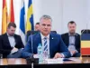Un zvon cu demisia lui Veştea