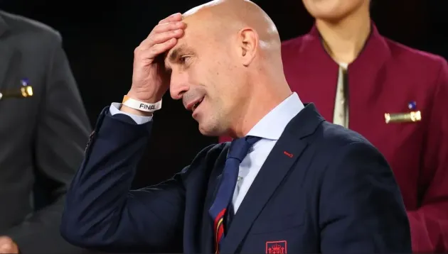 Contiună acuzaţiile la adresa lui Rubiales, fost preşedinte al forului spaniol 