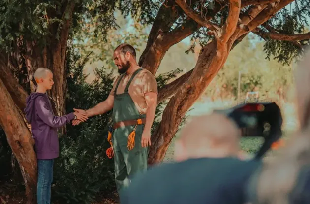 Povestea Marei, micuţa pacientă de la Hospice Braşov, premiată la competiţia Effie Best of Europe Awards