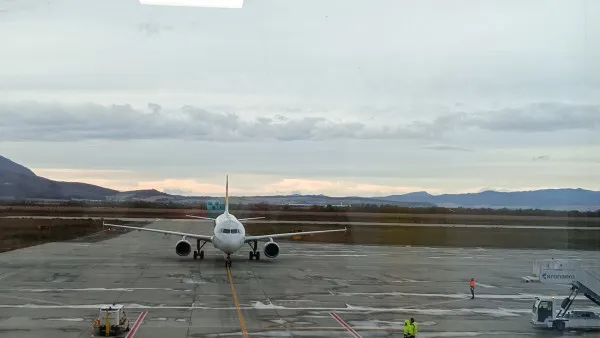 De azi, 16 ore: Aeroportul Braşov a primit „undă verde” pentru programul extins, 07.00-23.00