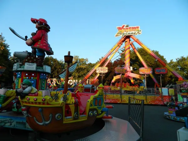 Un „Disneyland”, dar nu ca la Paris. Ca-n Bucureşti, poate Oradea