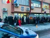 Brașovenii s-au grăbit din prima zi să plătească impozitele la casieriile Direcției Fiscale Brașov. Primăria Brașov le recomandă cetățenilor să apeleze la modalitățile online de plată