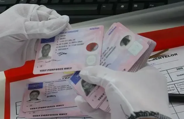 Dispare permisul auto, maşinile vor avea cutii negre, iar parcarea ilegală ar putea ajunge infracţiune 