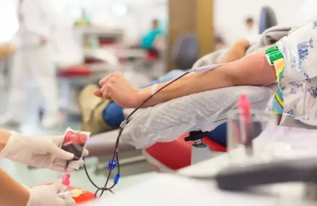 Valoarea tichetelor pentru persoanele care donează sânge a crescut de 4 ori 