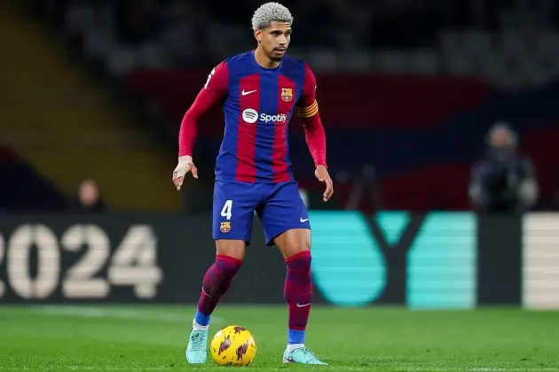 Vestiarul Barcelonei vrea să continue cu Xavi 