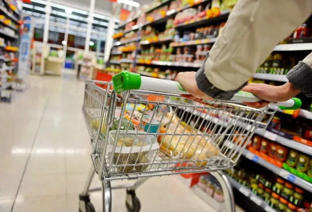 Lista celor 17 alimente care rămân cu adaos comercial plafonat