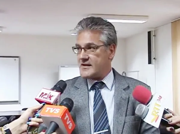 După minister, n-ar fi nici acum: Tichetele educaţionale pentru copiii cu situaţii materiale dificile, distribuite de astăzi la Braşov