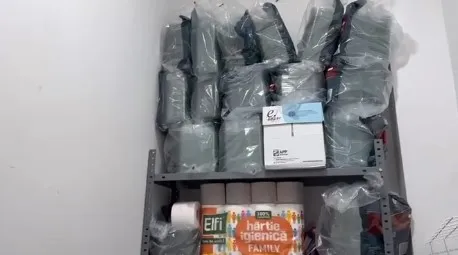 Ambalaje cu parfum de wc. Totul filmat, de şeful de la Protecţia Consumatorului, la Braşov