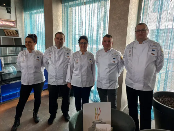 Cu leurda şi măcrişul de la Braşov, au luat argintul la Olimpiada Gastronomică a lumii