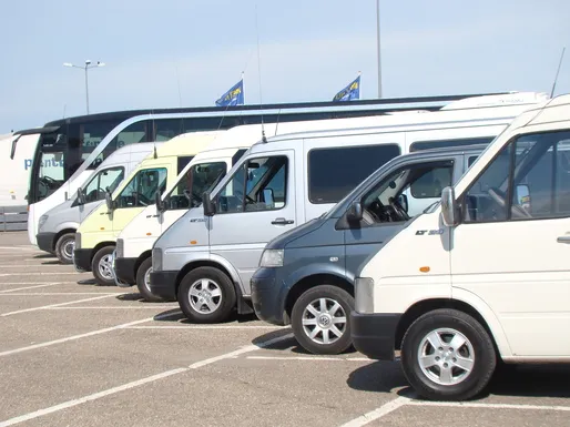 7 din 10, second-hand