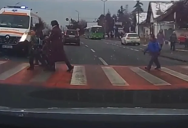Trec eu, ambulanţa să aştepte!  