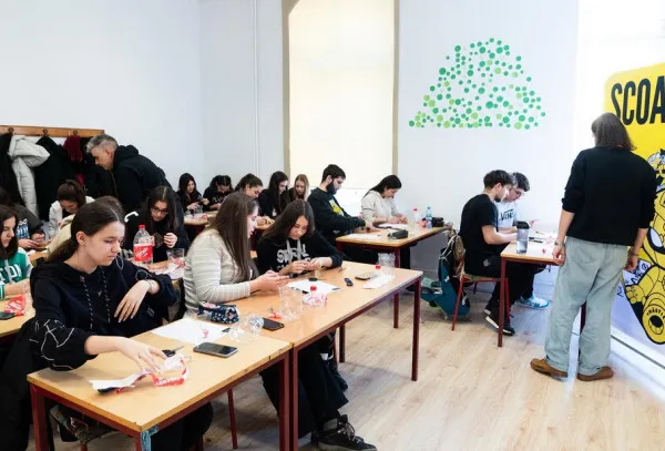 Colegiul Naţional „Àprily Lajos” din Braşov, şcoală model în colectarea separată a deşeurilor