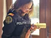 2 poliţişti, „părinţi” pentru 7 căţei
