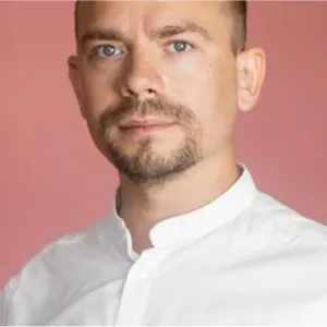 Bază de date cu supravieţuitorii din orfelinate
