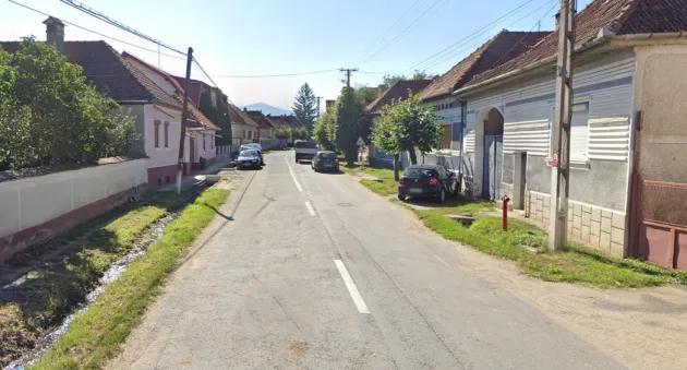 La Hârseni se investesc 10 milioane de lei în rigole, trotuare şi podeţe de acces în curţile oamenilor
