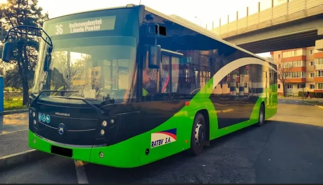Linia RATBV 36, „bucla” Tractorul Nou