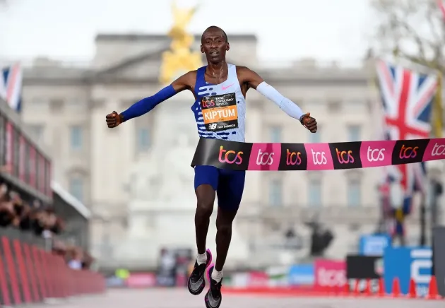 Favorit la Olimpiadă, atletul kenyan Kelvin Kiptum, a murit într-un accident