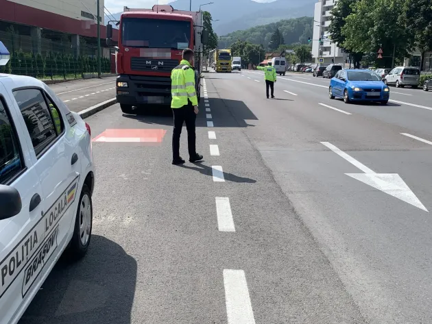 82 de ani şi 0,54 la mie