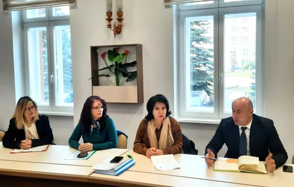 Tot mai mulţi „elevi problemă”  