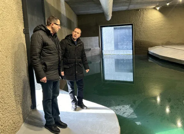 Adăpostul pentru pinguini şi foci de la Zoo Braşov, aproape de recepţia finală 