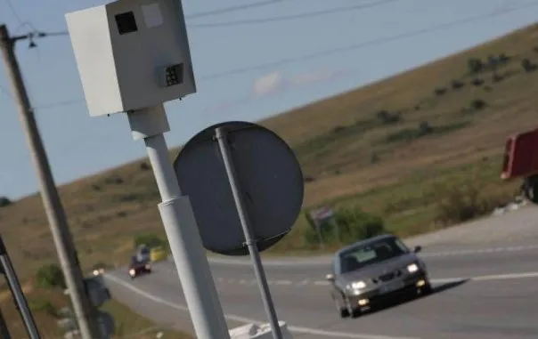 
Radarul Poliţiei, „reglat” cu –10km/h