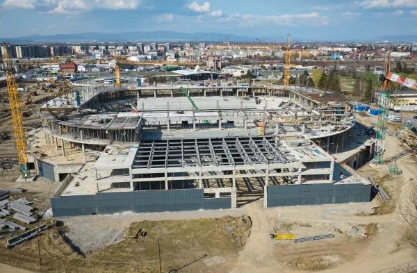 Cel mai mare şantier al Braşovului, după Aeroport: Polivalenta va fi gata la timp