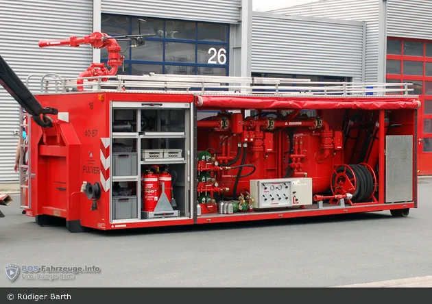 Primăria Braşov a cumpărat o autospecială pentru stingerea incendiilor la maşinile electrice: 1.237.600 lei 