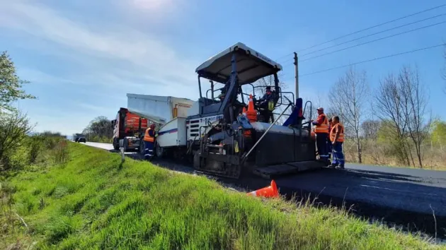 Staţie de asfalt mobilă lângă Prejmer  