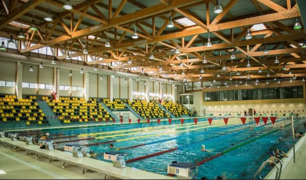 Bazinul Olimpic Braşov, închis în weekend