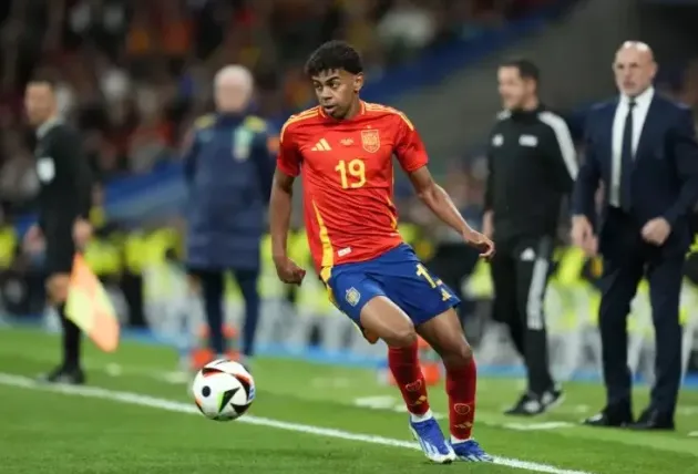 Lamine Yamal, aplaudat la scenă deschisă pe Santiago Bernabeu