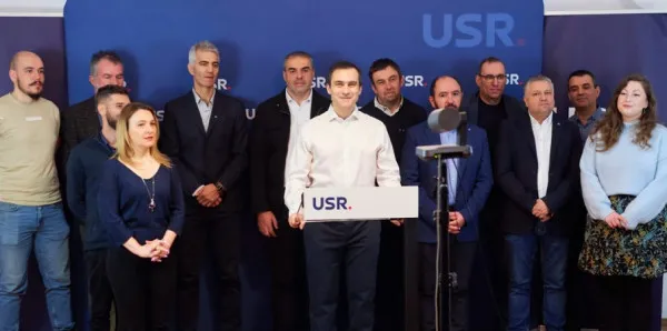 7 vechi şi 13 noi