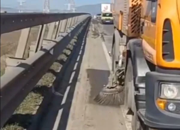 De ce apare pământ pe Ocolitoarea Braşovului