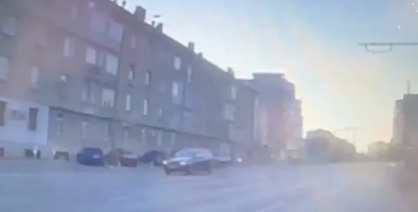 Inconştienţa, filmată în trafic