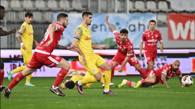 Florin Stângă, patru puncte în două etape