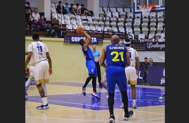 În afara playoff-ului