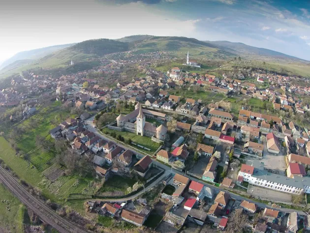 25 de ani, arestat pentru două spargeri de maşini