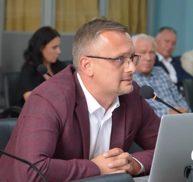 Nemulțumiri legate de modul în care a fost fundamentat și prezentat bugetul aeroportului