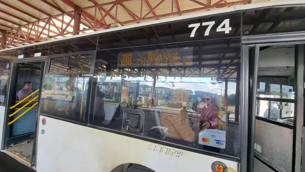 Autobuzele de pe linia 120 ajung în Vulcan și în weekenduri și sărbătorile legale. În comuna Cristian sunt amenajate două noi stații