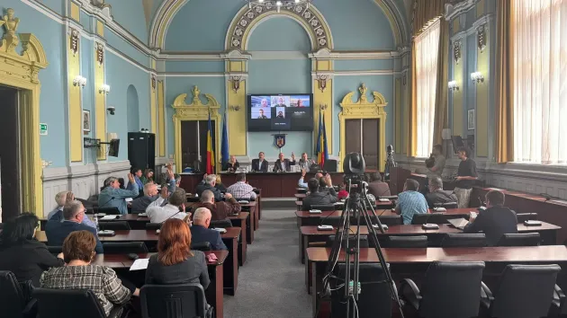 Irineu Darău, cu privire la managementul Aeroportului: „Conducerea PNL a Consiliului Județean recompensează lipsa de performanță și prelungește mandate vechi în CA, ocolind concursul pe bune între candidați meritorii”