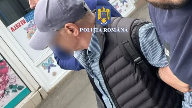 Hoţul zilei: cu 5 secţii de poliţie duă el