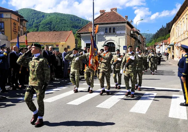 Ziua Victoriei, sărbătorită şi la Braşov