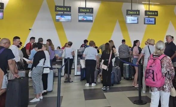 A treia estimare a numărului de pasageri de la Aeroportul Braşov  
