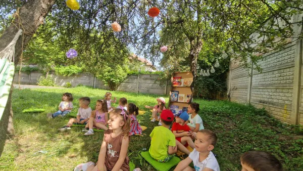 Învăţare altfel, în Grădina de Relaxare Linişte şi Învăţare, de la Grădiniţa 7