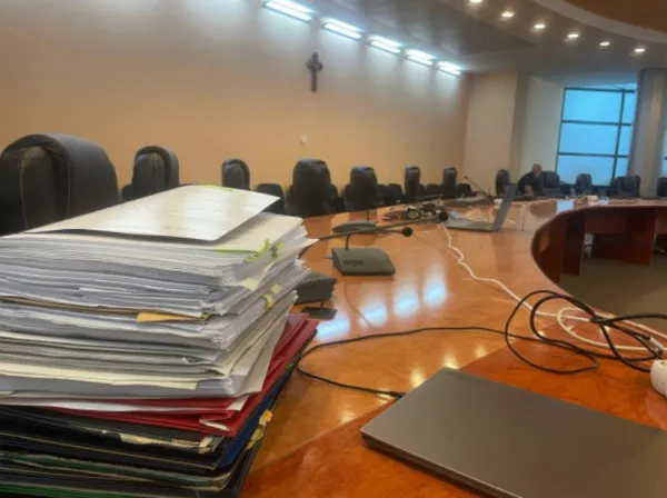 Plângere penală împotriva consilierilor braşoveni