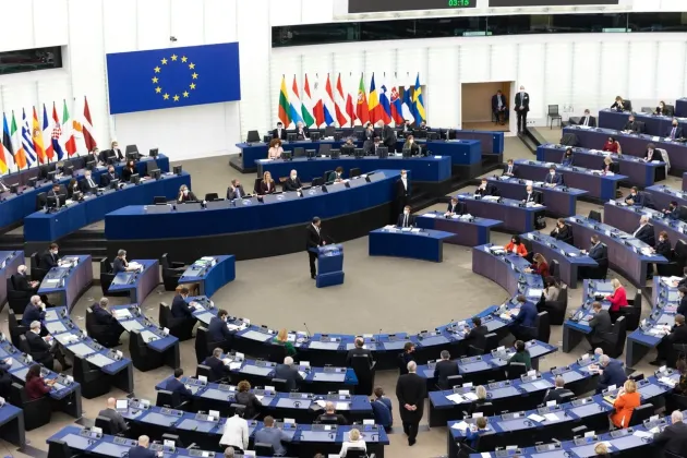 Pe ce salariu şi pensie pleacă următorii 33 în Parlamentul European