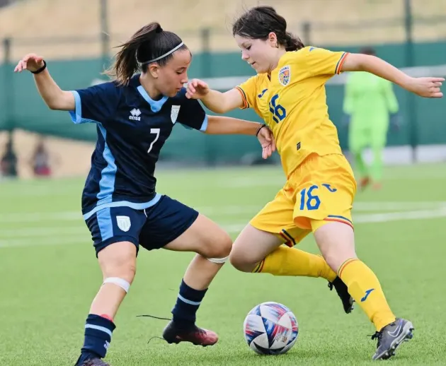 În culorile României: Octavia Pîrşe, de la Braşov, a debutat la Naţionala de fotbal